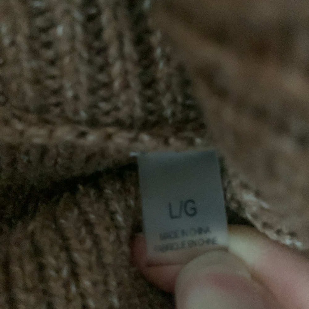 Gorgeous Sweater - Picture 3 of 4